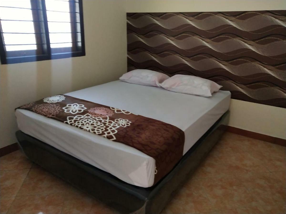 Thalia Guesthouse Ijen - Bromo & Sukamade Tour Banyuwangi  Bagian luar foto